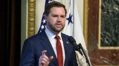 Vens etiraf etdi: Aralıq seçkiləri respublikaçılar üçün ağır keçəcək