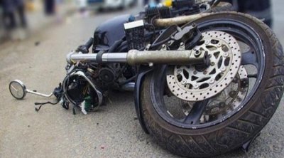 Bakıda "Qazel" motosikletlə toqquşdu &ndash; ÖLƏN VAR