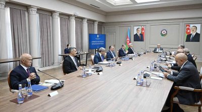 Baş nazir iclas keçirdi