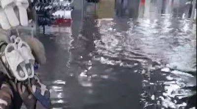 İrəvanda yeraltı keçid su altında qaldı - VİDEO