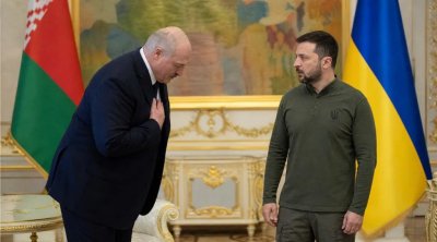 Lukaşenko Zelenskidən üzr istədi
