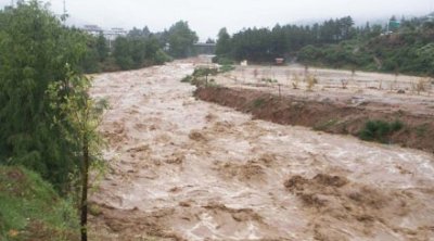 Ağdamda güclü sel qaz xəttini sıradan çıxardı, yolu yuyub apardı