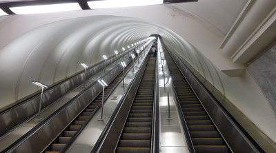 Bakı metrosunda həyəcan: Eskalator qəfil dayandı və azyaşlı...