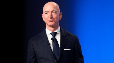 Ceff Bezos "Milyarderlər sığınacağı"nda ən baha malikanə tikdirir - FOTO