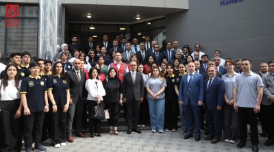 Rəsmilər qanvermə aksiyasında &ndash; FOTO