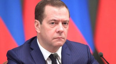 Medvedev: "Rusiya ilə əlaqələrin qırılması Ermənistan vətəndaşları üçün ağır nəticələr doğuracaq"