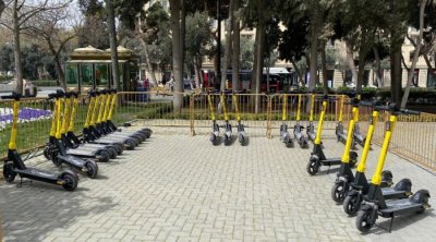 Bulvarda skuterləri küçəyə düzdürən sahibkar CƏRİMƏLƏNDİ