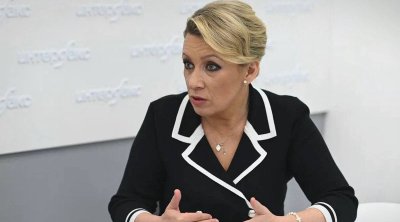 Zaxarova: “Mən düşünürdüm ki, Ruttenin yuxusuna mane olan yeganə şey qadındır” - FOTO