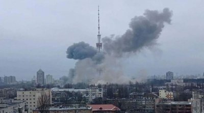 Kiyevdə ölü sayı 20-yə çatdı: Dağıntılar altında qalanlar var &ndash; VİDEO
