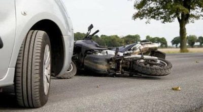 Bakıda motosiklet aşdı - Ölən və yaralanan var