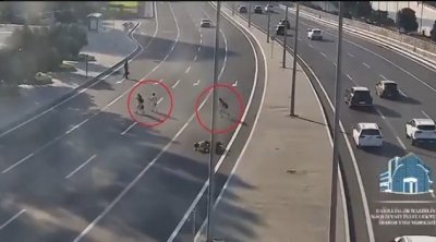 Bakıda piyadalar qəzaya səbəb oldu: Motosiklet sürücüsü xəsarət aldı - ANBAAN VİDEO