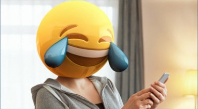 Mesajlaşarkən emojilər beynimizə necə təsir edir? &ndash; Pxisoloqdan maraqlı açıqlama