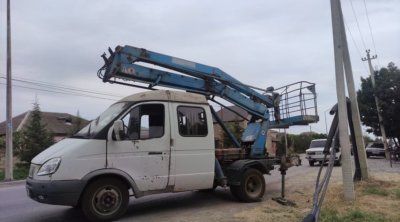 Xaçmazda "KamAZ"ın aşırtdığı dirəklər yoldan götürüldü - Kəndlərin işığı bərpa olundu - FOTO