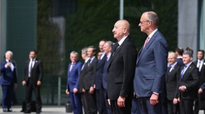 İlham Əliyev və Fridrix Merts mətbuat konfransı keçirirlər