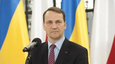 Sikorski: &ldquo;Putin çıxılmaz vəziyyətdədir, riskli addım ata bilər&rdquo;