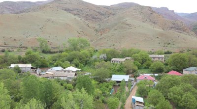 Evin həyətində qadın meyiti aşkar edildi