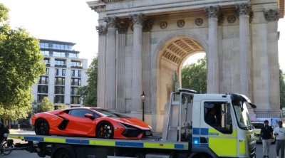 Londonda 8 milyon funt sterlinqdən çox dəyəri olan avtomobillər müsadirə edildi