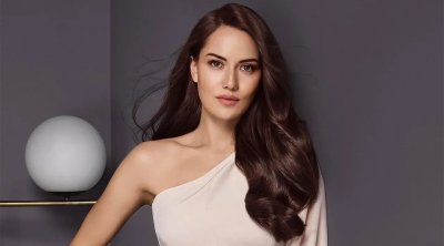 Türkiyəli məşhur aktrisa hər kəsi heyran etdi - FOTO
