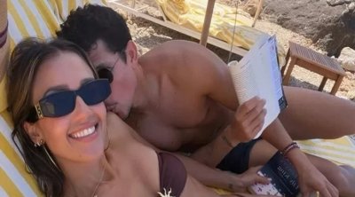 17 illik evliliyini bitirdi, sevgini özündən 10 yaş kiçik aktyorda tapdı