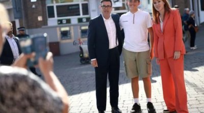 Britaniya baş naziri Uinston Çörçill kimi asqılı şalvar geyinir