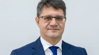 Nazir müşavirini İŞDƏN ÇIXARDI