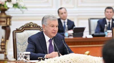 Mirziyoyev: &ldquo;Xəzərdə Özbəkistan-Azərbaycan nəqliyyat dəhlizinin yaradılmasında maraqlıyıq"