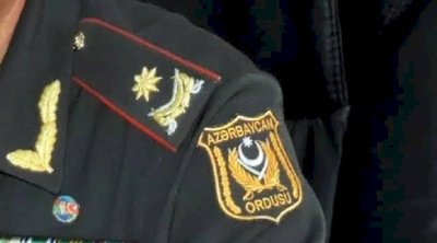 42 yaşlı general görün kimin oğlu imiş - FOTO