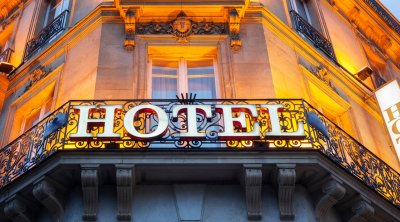 Bakıda 60 yaşlı kişi hoteldə öldü