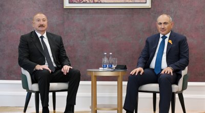 İlham Əliyevin Bişkekdə Paşinyanla görüşü dünya mediasında &ndash; FOTO