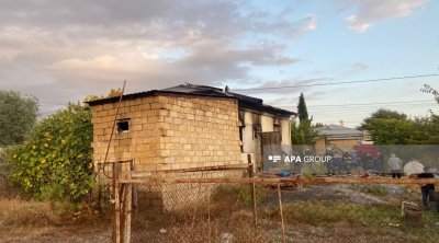 Şəkidə fərdi yaşayış evi əşyalarla birlikdə yandı - FOTO