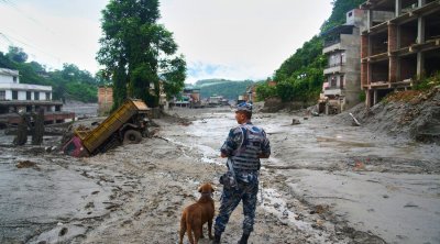 Nepaldakı daşqında ölənlərin sayı 1300-ü keçdi - Statistika