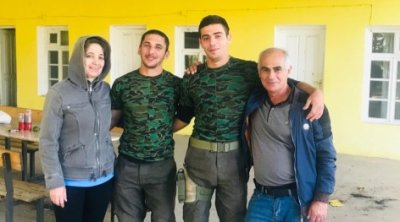 İki şəhid atası: &ldquo;Müqəddəs xatirəyə hörmət vandalizm yolu ilə ifadə oluna bilməz&rdquo; - FOTO