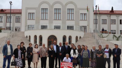 Məzunlar 50 ildən sonra Xankəndidə bir araya gəldilər - FOTO