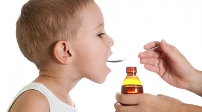 Həkim göstərişi olmadan uşaqlara vitamin verməyin hansı təhlükələri var? - VİDEO