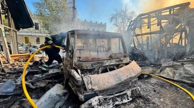 Rusiya Ukraynada ticarət mərkəzini vurdu: 4 ölü, 60-dan çox yaralı var – FOTO/VİDEO