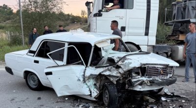 Qubada avtomobillər toqquşdu: Xəsarət alanlar var &ndash; FOTO/VİDEO