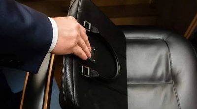 Agentlik sədrinin müşaviri işdən çıxarıldı - FOTO