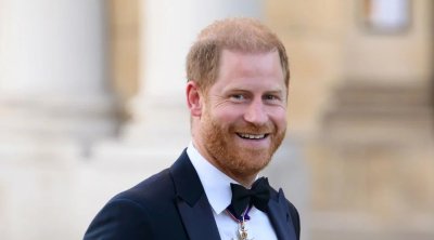 Şahzadə Harri Böyük Britaniyaya qayıtdıqdan sonra ilk rəsmi tədbirdə - FOTO