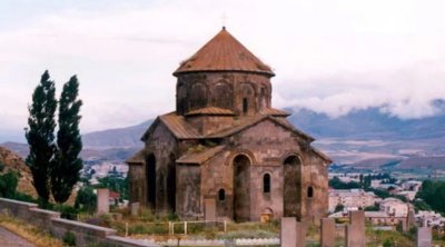 İndiki Ermənistan ərazisində yerləşən kilsə və monastırların 90 faizi alban abidələridir