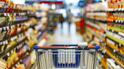 Market işçiləri arasında dava: Bıçaqlanan var