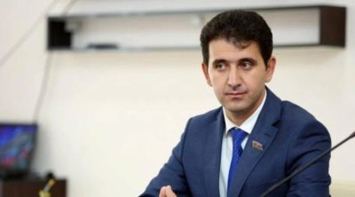 Deputat gecə saatlarında tikinti aparılmasına etiraz etdi