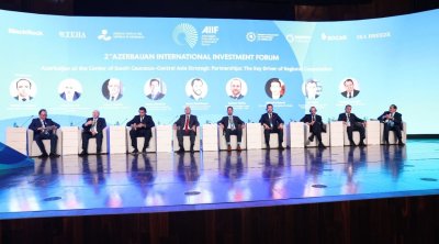 “Azərbaycan Cənubi Qafqaz–Mərkəzi Asiya strateji tərəfdaşlıqlarının mərkəzində: Regional əməkdaşlığın əsas drayveri” adlı sessiya keçirildi