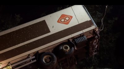 Lənkəranda yol qəzası iki kəndi işıqsız qoydu - FOTO