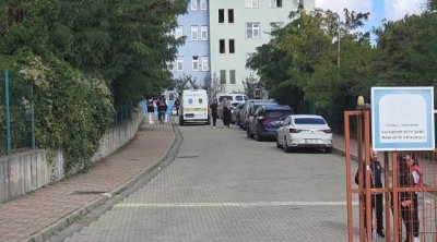 İstanbulda məktəbə bıçaqlı hücumda bir şagird öldü &ndash; FOTO-VİDEO