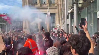 Fransada ARA QARIŞDI: 250 mindən çox insan yürüş keçirdi - VİDEO