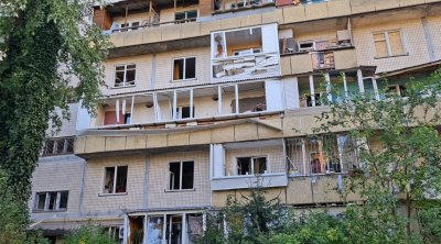 Kiyevə hava hücumu zamanı azərbaycanlı ailənin mənzili dağıldı - FOTO