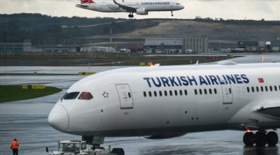 40-dan çox təyyarə İstanbula enə bilmədi – Qasırğa şəhəri İFLİC EDİB