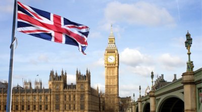 Britaniyanın dövlət borcu ilk dəfə 3 trilyon funt sterlinqi ötüb