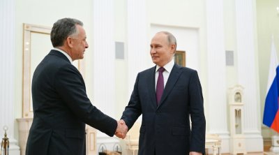 Uitkoff Putinlə danışıqları “konstruktiv” ADLANDIRDI