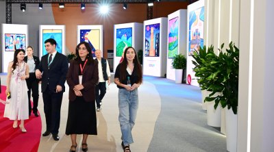 Leyla Əliyeva Səmərqənddə &ldquo;Uşağın gözü ilə dünya&rdquo; sərgisində - FOTO